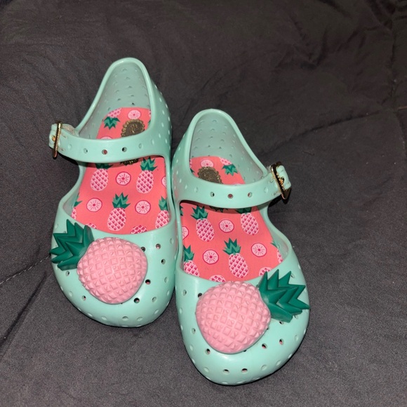 Mini Melissa Aqua Pineapple Kids Sandals - Picture 1 of 3